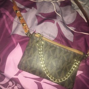 Michael Kors Fanny Packet